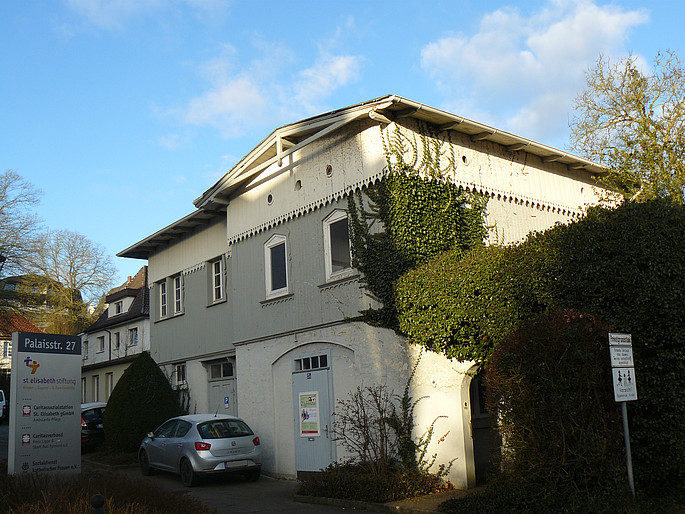 Palaisstraße 27a/b Pferdestall mit Remise und Wohnräumen an der Palaisstraße 27a und b in Detmold (Denkmal A718)