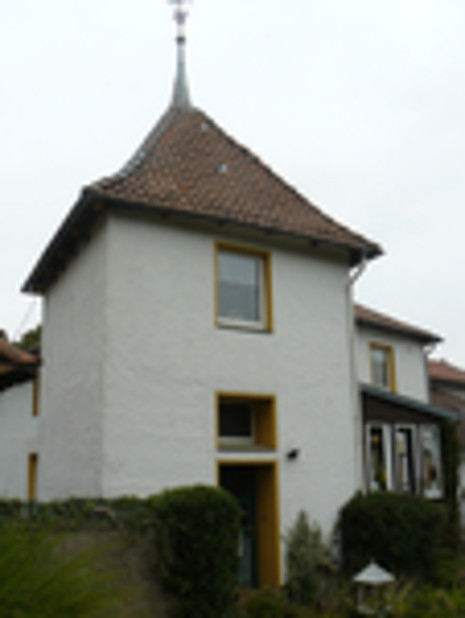 Außenaufnahme des Wohnhauses am Rittergutsweg 1a und 1b in Hornoldendorf (Denkmal A739)