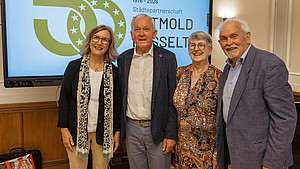 Gruppenfoto mit (von links) Gabi Disse (Seniorenbeauftragte der Stadt Detmold), Zygmund und Marie-Berthe Krzywania aus Hasselt sowie Peter-Uwe Witt, Vorsitzender des Seniorenbeirates in Detmold