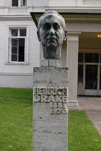 Büste Heinrich Drake