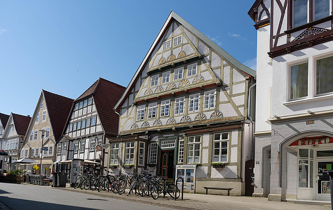 Außenaufnahme des Gebäudes der Volkshochschule Detmold-Lemgo