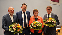 Bürgermeister Frank Hilker (Zweiter von links) mit seiner Vertreterin und seinen Vertretern (von links): Rainer Friedrich, Corinna Peter-Werner und Jörg Thelaner.