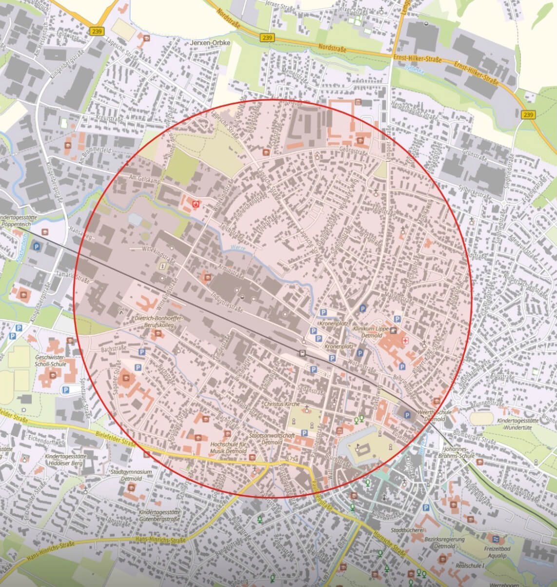 Ausschnitt einer Straßenkarte Detmolds mit einem markierten Sperrbereich, einem Radius von 1000 Metern
