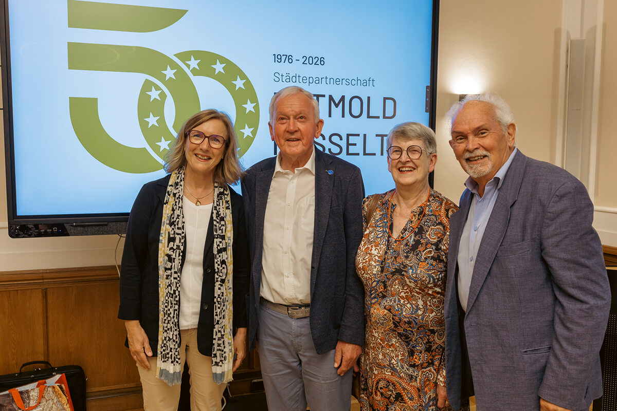 Gruppenfoto mit (von links) Gabi Disse (Seniorenbeauftragte der Stadt Detmold), Zygmund und Marie-Berthe Krzywania aus Hasselt sowie Peter-Uwe Witt, Vorsitzender des Seniorenbeirates in Detmold